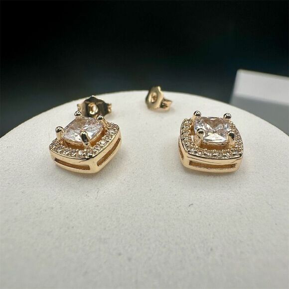 Fashion Jewelry Gold Plated Cushion Cut CZ Stud Earrings Screw Back - Picture 11 of 11